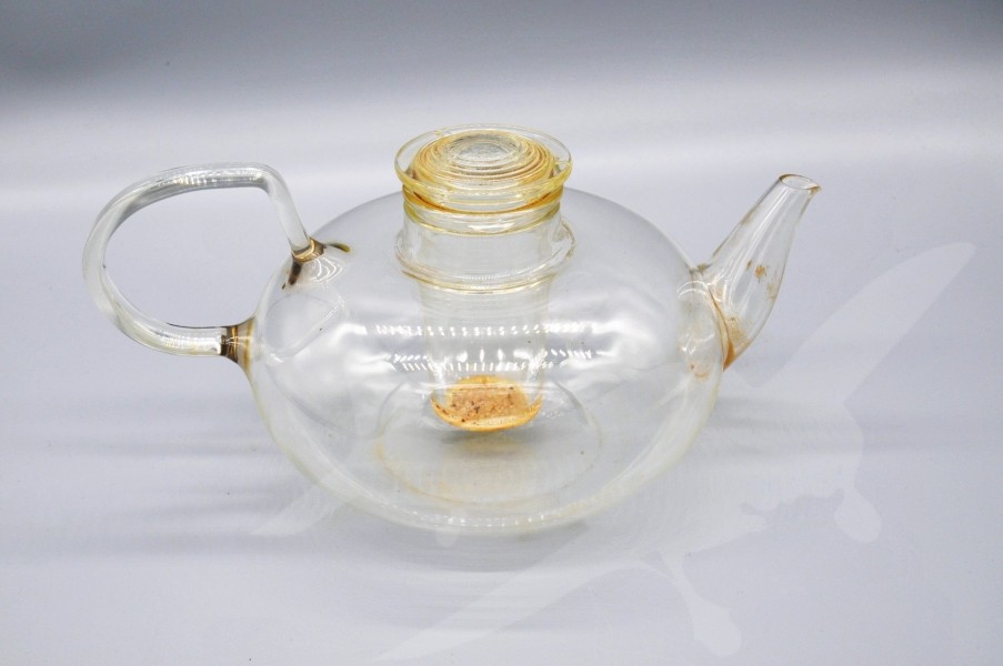 Čajová konvice Wilhelm Wagenfeld Bauhaus Jena glass