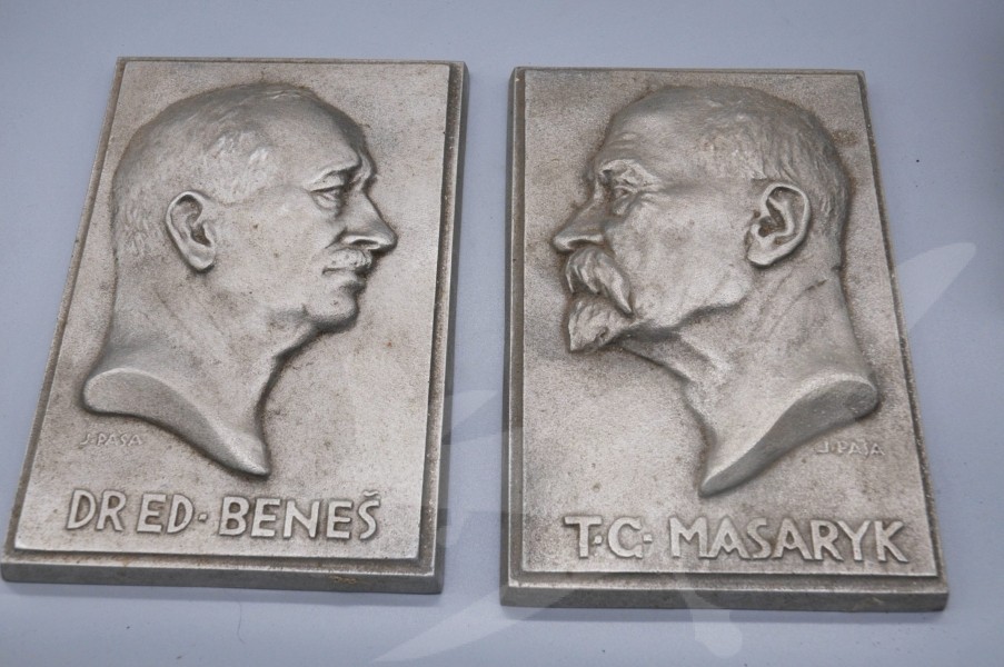 Plakety E. BENEŠ a T.G.MASARYK značeno J.PAŠA