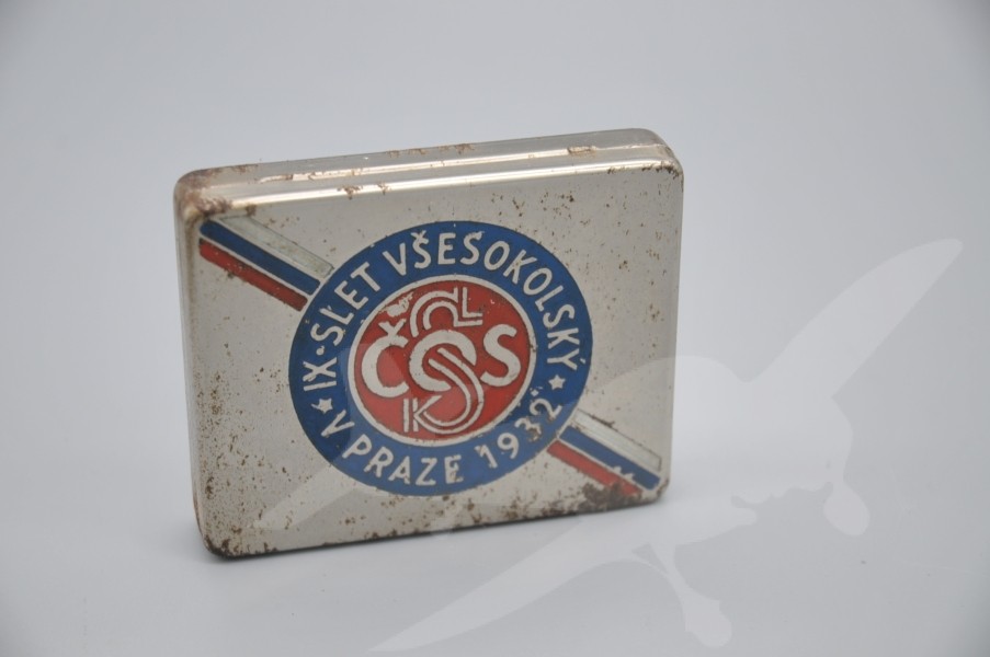 Starožitná plechová krabička na cigarety - Sokolský slet 1932