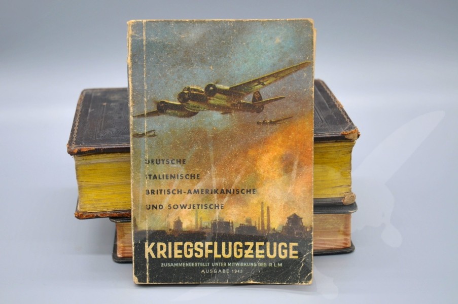 Knížka Kriegsflugzeuge 1943 - válečná letadla