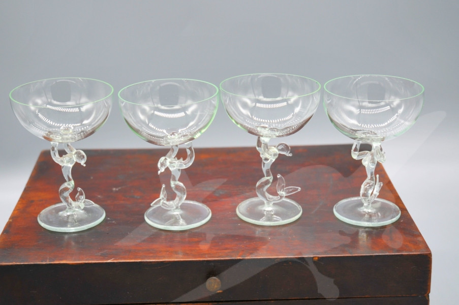 Starožitná skleničky Bimini s figurální nožkou 4 ks